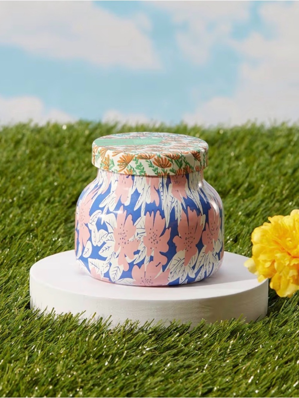 Capri Blue Scented Candles - (Volcano, 8 oz)